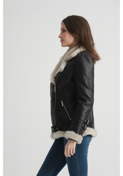 M M Marki Marki Siyah Hakiki Deri Kaban, Içi Beyaz , Kemerli Detaylar, Chic Elegance - 70 Cm Siyah-beyaz