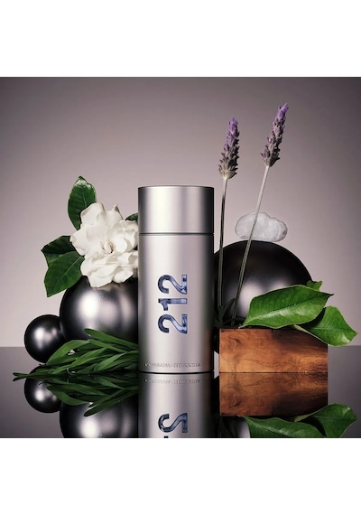 Carolina Herrera 212 Men NYC Erkek Parfüm EDT 100 ML