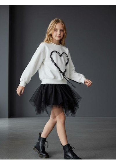 Kız Çocuk Oversize Kalp İşlemeli Tasarım Sweatshirt-16469 Ekru