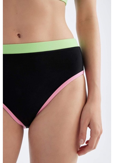 DeFacto Regular Fit Sörf Bikini Altı-Fall in Love D1085AXNSBK81
