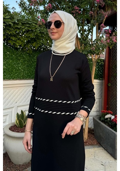 Rabia Şamlı Samanyolu Siyah Triko Elbise Normal