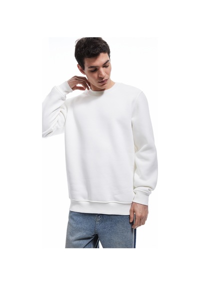 Koton Pamuklu Uzun Kollu Şardonlu Bisiklet Yaka Erkek Basic Sweatshirt Beyaz 7wam70002mk