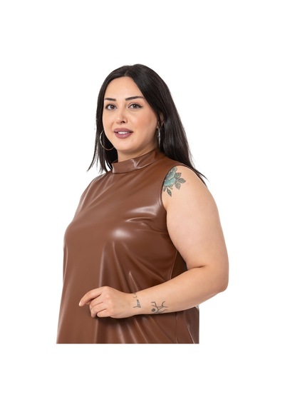Disentis Büyük Beden Dik Yaka Kolsuz Deri Kadın Bluz Taba