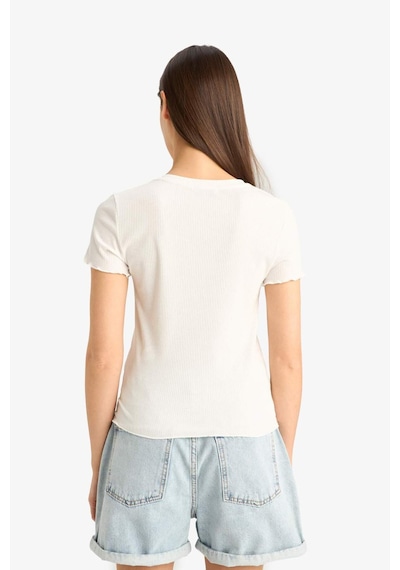 DeFacto Fitted Bisiklet Yaka Basic Düz Kısa Kollu Tişört F3486AXNSWT32