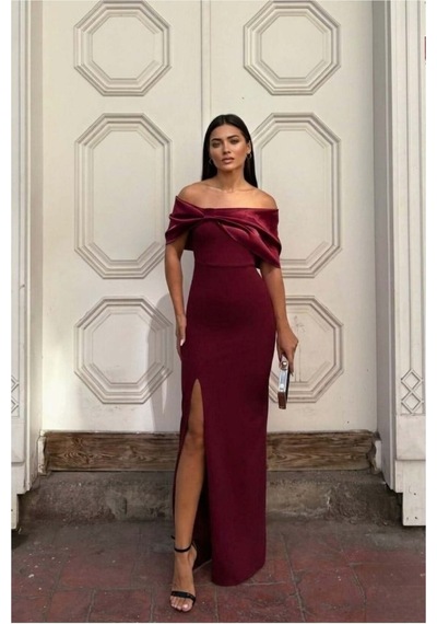 DefyModa Kadın Minimal Esnek Saten Kumaş Carmen Yaka Yırtmaçlı Abiye Elbise Bordo