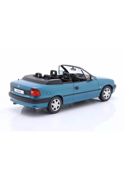 1:24 Whitebox 1994 Opel Astra F Cabrio