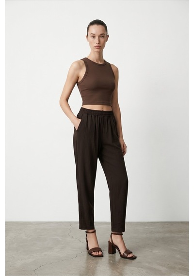 Quzu Beli Lastikli Pantolon Siyah