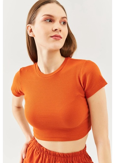 Butikgiz Kadın Kısa Kol Bisiklet Yaka Vücuda Oturan %100 Pamuklu Kaşkorse Esnek Crop Bluz Kiremit