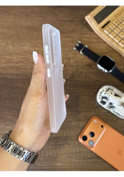 Samsung Galaxy S26 Ultra Uyumlu Süper İnce Mat Ultra Thin Silikon Kılıf Beyaz