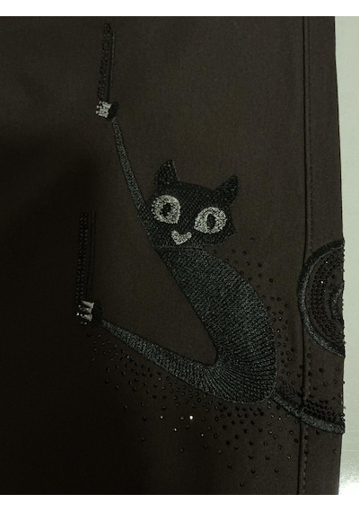 Trieste Büyük Beden Yüksek Bel Taş İşlemeli Kedi Nakış Detaylı Beli Lastikli Kadın Pantolon Kahverengi Trieste Büyük Beden Yüksek Bel Taş İşlemeli Kedi Nakış Detaylı Beli Lastikli Kadın Pantolon Kahverengi