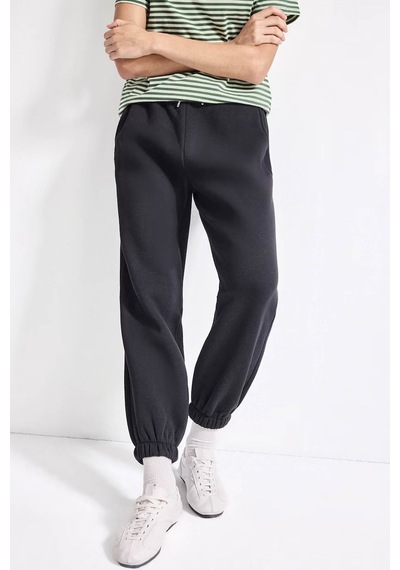 Defacto Jogger Fıt Kalın Sweatshirt Kumaşı Siyah Kadın Pantolon W1505az/bk81