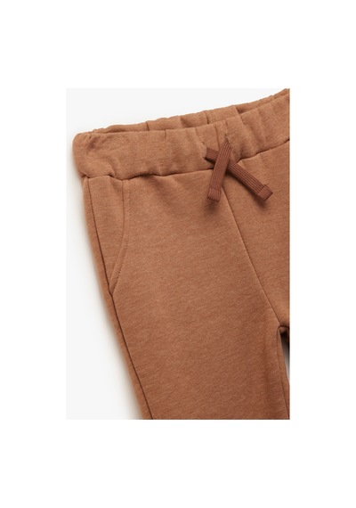 Koton Erkek Bebek Cep Detaylı Şardonlu Basic Jogger Eşofman Altı Kahve