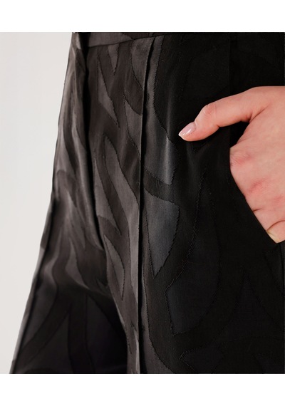 Yargıcı Nervür Detaylı Pantolon 25ykpn3033x 001 Siyah