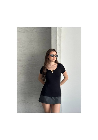 Asur Boutique Asur Butik Kadın V Demirli Esnek Kumaş Kısa Kol Body Siyah Asur Boutique Asur Butik Kadın V Demirli Esnek Kumaş Kısa Kol Body Siyah
