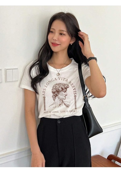 Uyguntarz Unisex Ars Longa Vita Brevis Baskılı Tasarım Tshirt Beyaz