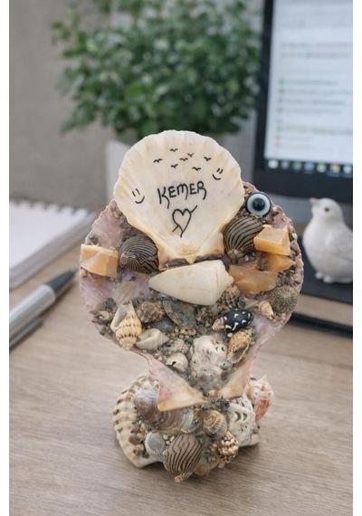 Kemer Temalı Deniz Kabuklu Dekoratif Biblo El Yapımı Masa Üstü Ev & Ofis Dekoru 11x8 Cm çok renkli