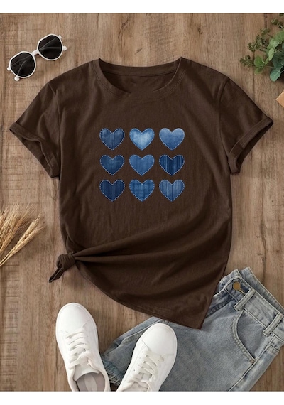 Uyguntarz Unisex Jean Desenli Kalp Tasarım Basklı Tshirt Kahverengi