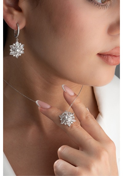 Çekirdekjewelry 925 Ayar Gümüş Zirkon Taşlı Kar Tanesi Kolye Ve Küpe Seti Gri