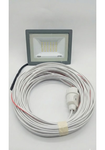 50 Watt Led Projektör Seyyar 20 Metre Dış Mekana Uygun Sıvıya Dayanıklı 1