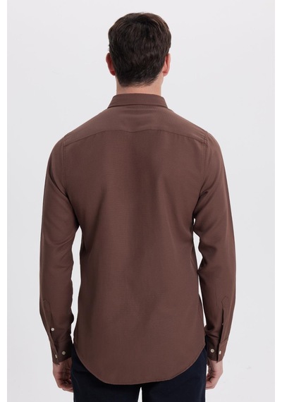 Tudors Erkek Slim Fit Dar Kesim Düz Oxford Armalı Yaka Düğmeli Kahverengi Spor Gömlek-42010 Kahverengi