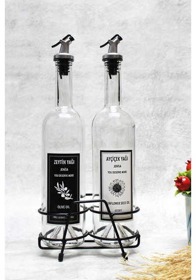Şeffaf 750 Ml Siyah Beyaz Etiketli Siyah Standlı Akıtıcılı Yağlık