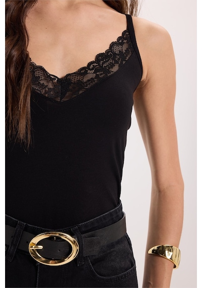 Tudors Kadın Slim Fit Dar Kesim Kolsuz V Yaka Dantel Detaylı Pamuklu Likralı Siyah Crop-51073
