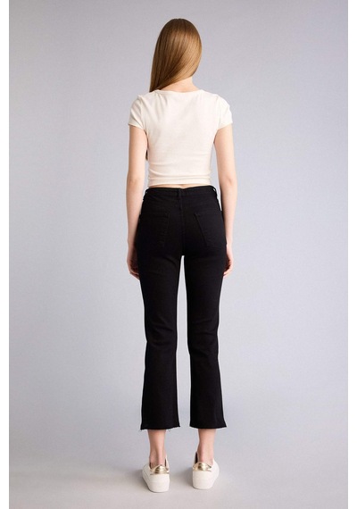 Defacto Crop Flare Fıt Normal Bel Crop Fit Crop Gabardin Pantolon H2626ax26smbk81 Siyah-bk81