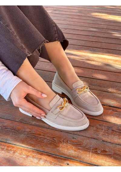 Erva'nın Butiği Bej Süet Teseri Gold Sarmal Toka Detay Kadın Loafer-6046