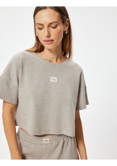 Koton Dokulu Crop Pijama Üstü Kısa Kollu Bisiklet Yaka Rahat Kalıp Bej Melanj 5wlk40025mk Bej Melanj Koton Dokulu Crop Pijama Üstü Kısa Kollu Bisiklet Yaka Rahat Kalıp Bej Melanj 5wlk40025mk Bej Melanj