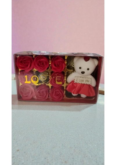 Sevgililer Gününe Özel I Love You Yazılı Asetatlı Güllü Ayıcık Kırmızı Renk Hediyelik Boyut:20 11cm