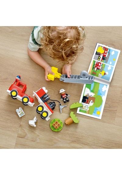 LEGO® DUPLO® İtfaiye Kamyonu 10969 - 2 Yaş & Üzeri Çocuklar için Eğitici Oyuncak Yapım Seti (21 Parça)