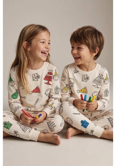 Zuzunga Boyanabilir Doğum Günü Temalı Çocuk Pijama Takımı Yıkanabilir 6-lı Kalem Hediyeli Ekru