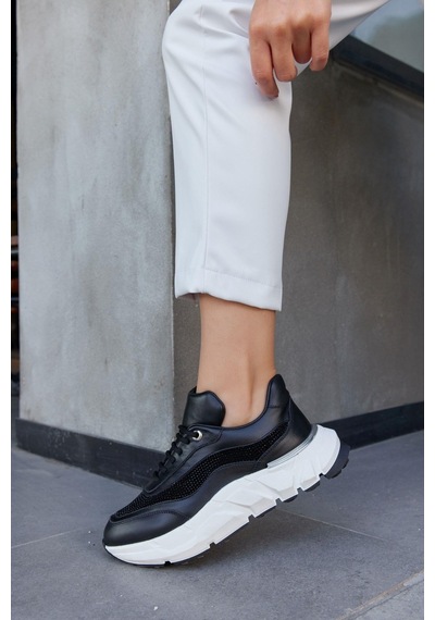Hilary Siyah Hakiki Deri Taşlı Kadın Sneaker-Siyah