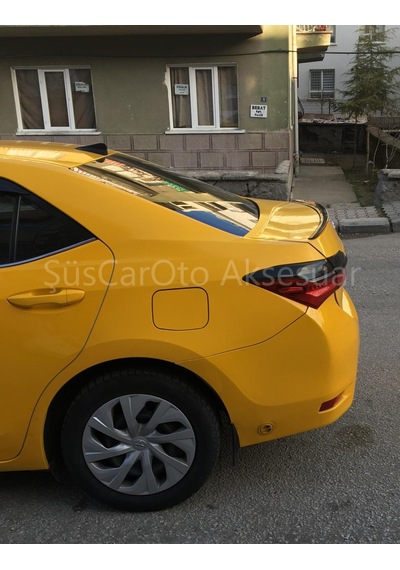 Toyota Corolla Uyumlu 2013-2018 Sedan Bagaj Üstü Spoiler Piano Black