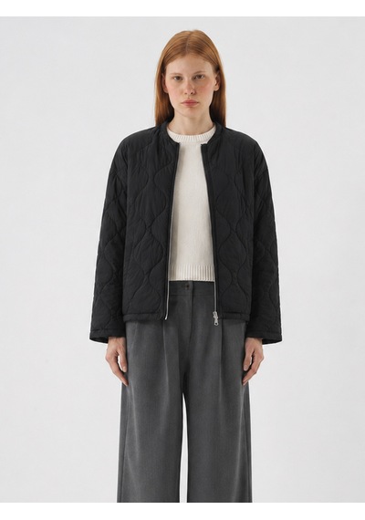 Siyah Formunu Koruyan Oversize Mont 290495