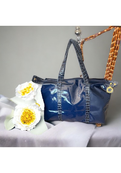 Estee Lauder Lugan Günlük ve Gece Seyahat Büyük Boy Çanta Genişlik 52 Derinlik 32 CM Açık Gri - Lacivert
