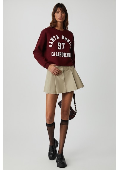 ETHIQUET JAE YN Kadın Uzun Kollu Yuvarlak Yaka Önü Baskılı Düşük Omuz Kısa Bordo Sweatshirt