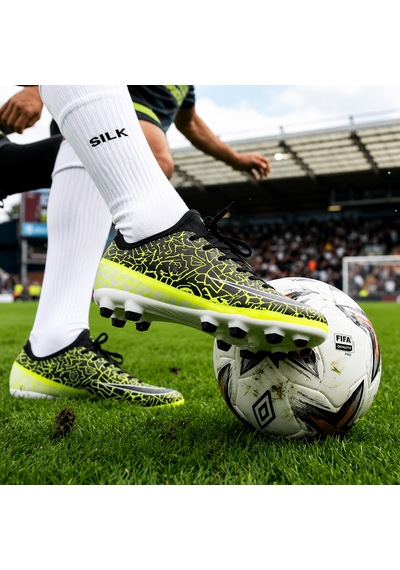 Futbol Kramponu 36-44 Numara Şık Tasarım, Dikkat Çeken Renk Seçenekleri Siyah - Beyaz - Sarı Futbol Kramponu 36-44 Numara Şık Tasarım, Dikkat Çeken Renk Seçenekleri Siyah - Beyaz - Sarı