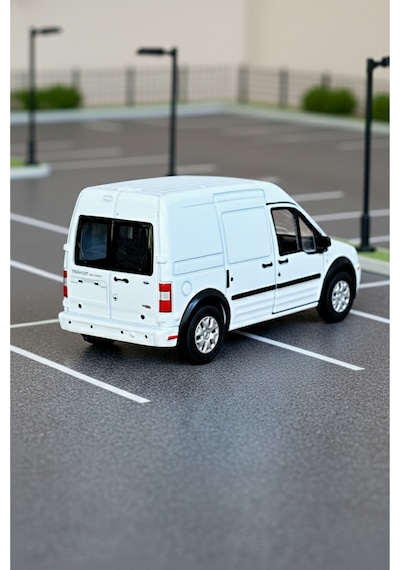 Beyaz 1:38 Ölçek Die Cast Kapıları Açılır Lisanslı Ford Transit Connect Oyuncak Metal Model Araba Çok Renkli