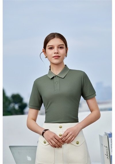 New Performance Premium Polo T-shirt %62,8 Polyester %31,3 Pamuk %1,8 Bakır Amonyak %1,6 Asetat Elyaf %1,3 Keten %1,2 Dut İpeği Yeşil