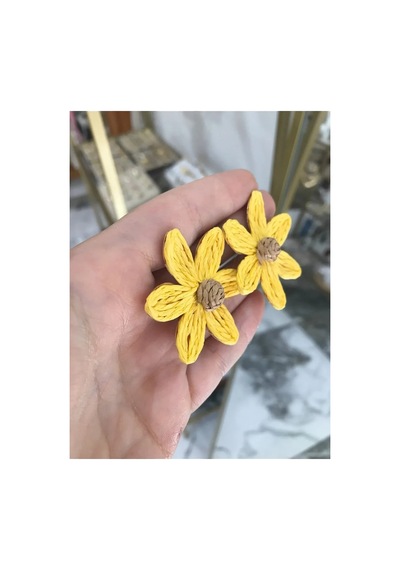 Sarı Çiçek Model Küpe