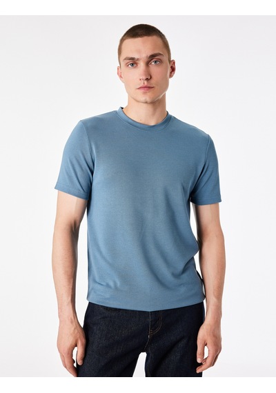 Koton Bisiklet Yaka Viskon Karışımlı Kısa Kollu Basic Slim Fit Tişört Mavi 6sam10285mk