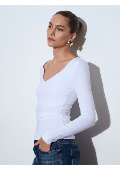 Dilvin 32780 V Yaka Büzgülü Top-beyaz