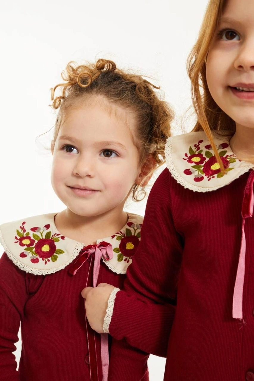 Kaşkorse Yakası Nakışlı Kız Elbise-221 Kırmızı