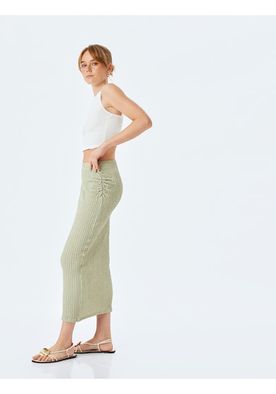 Koton Slim Fit Dokulu Drape Detaylı Yüksek Bel Kalem Etek Yeşil 5sak10002uk Yeşil