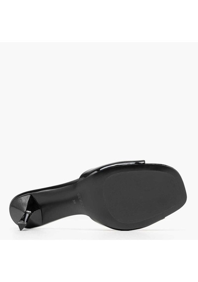 Guess Kadın Terlik Flpcaıpaf03-black Siyah