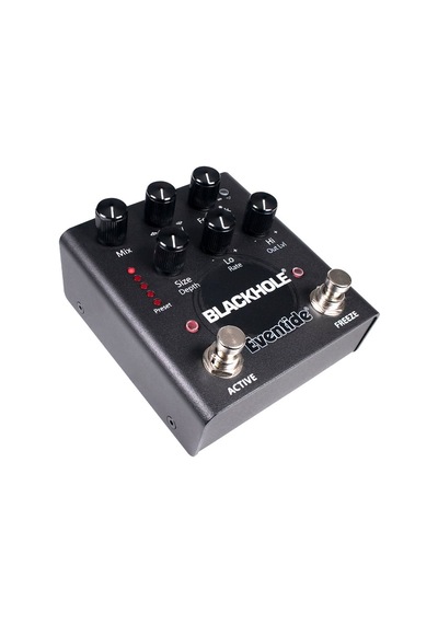 Eventide Blackhole Reverb Pedalı