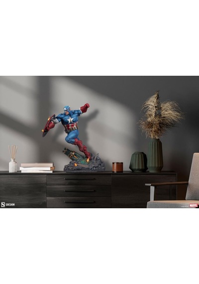 Sideshow Collectibles Captain America Premium Format Figure 300765 / Marvel Comics / Steve Rogers