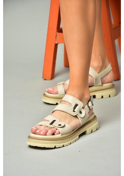 Fox Shoes S996075509 Bej Kadın Sandalet Bej