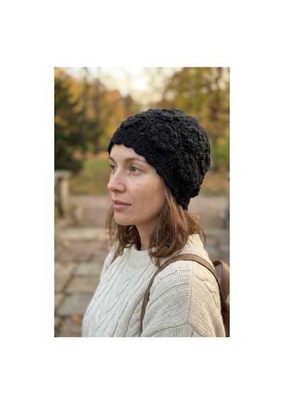 Emybox El Örgüsü Siyah Kadın Bere Tığ İşi Çiçek Motifli Bohem Kışlık Şapka - Vintage Stil Yumuşak Örgü Bere Modeli